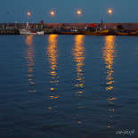 Port w Kuznicy i swiatlo na wodzie